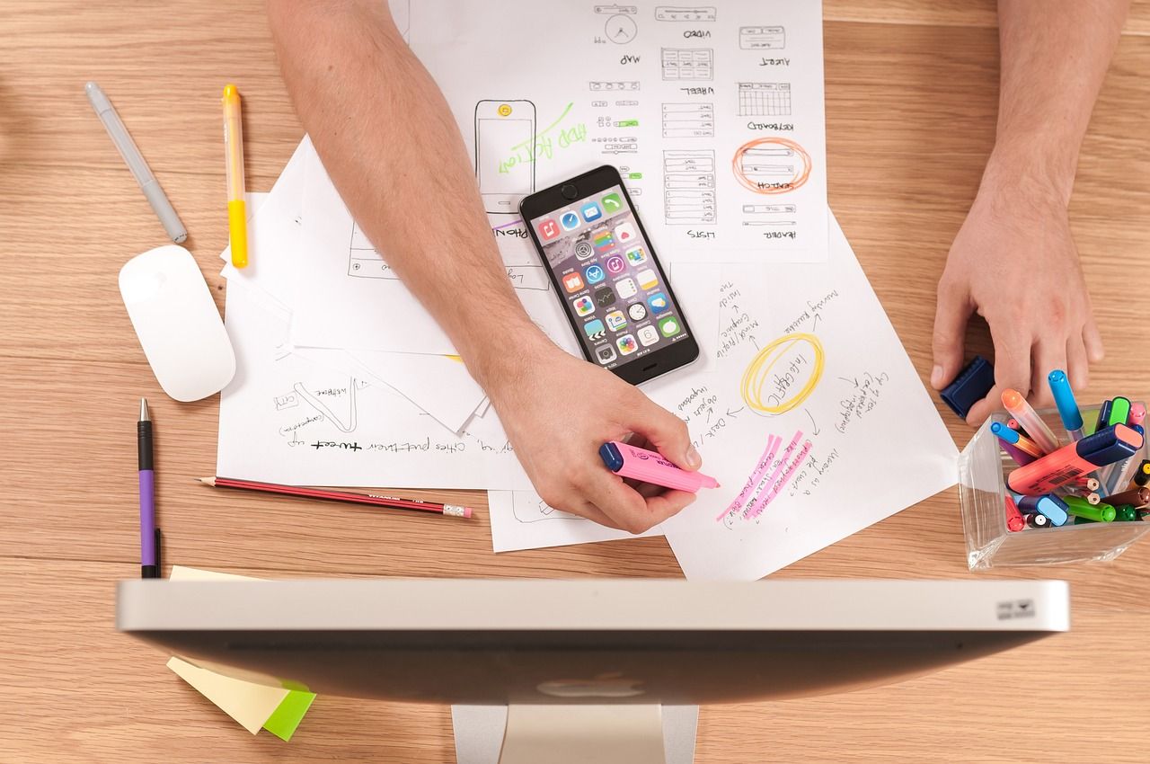 Diseño gráfico y multimedia.